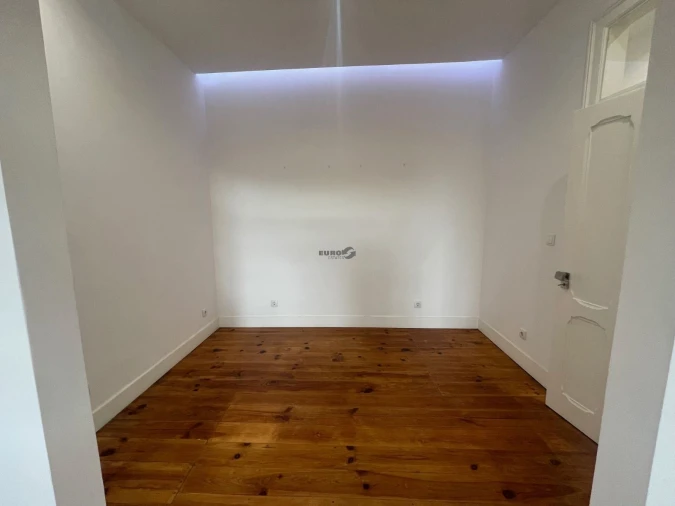 Apartamento T2 para Venda em Avenidas Novas Foto 15