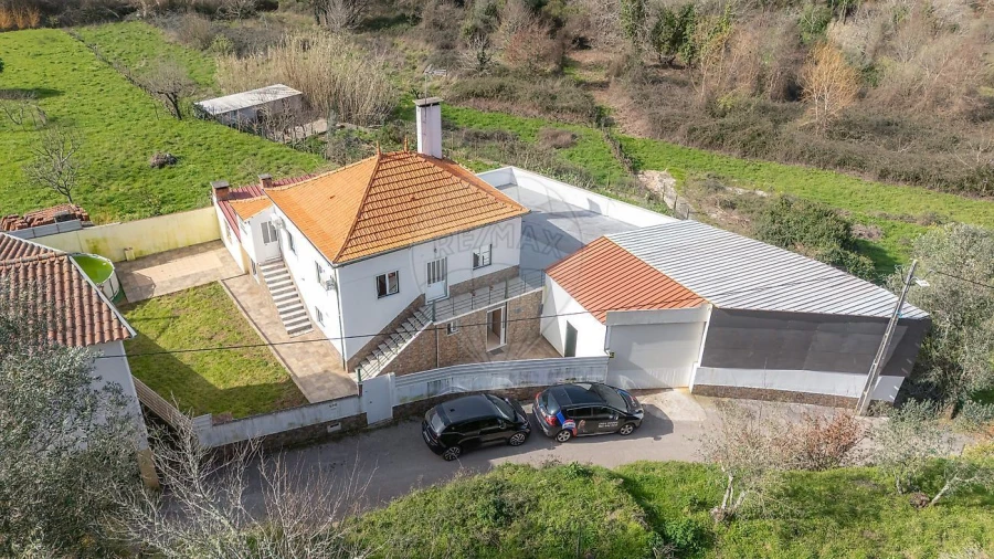 Moradia T2 para Venda em Vila Nova Foto 2