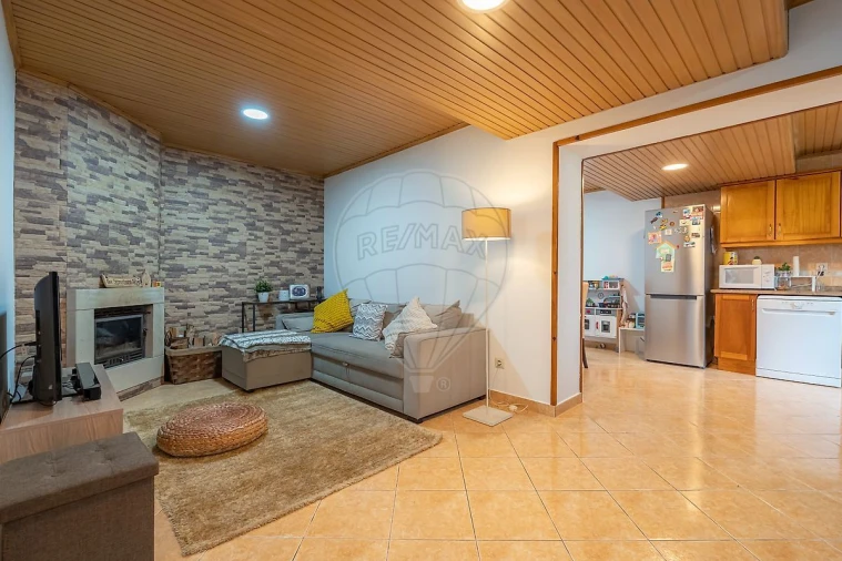 Moradia T2 para Venda em Vila Nova Foto 3