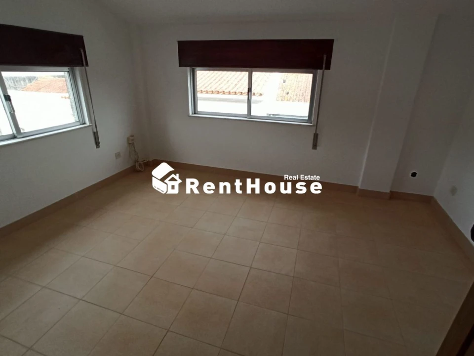 Moradia T3 para Arrendamento em Quiaios Foto 9