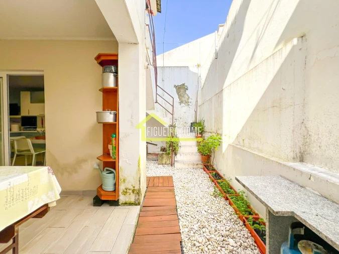 Moradia T3 para Venda em São Pedro Foto 16