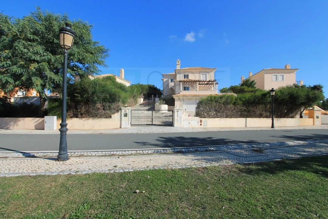 Moradia T5 para Venda em Castro Marim Foto 13