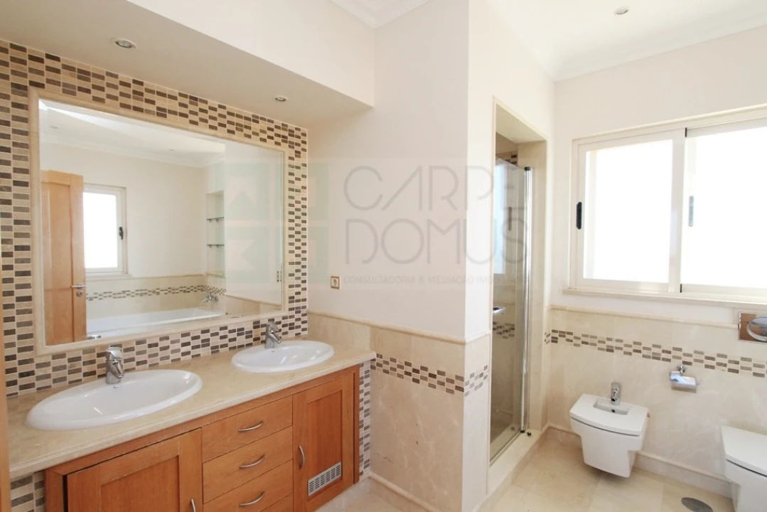 Moradia T5 para Venda em Castro Marim Foto 51