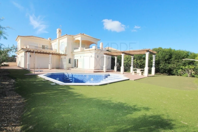 Moradia T5 para Venda em Castro Marim Foto 5