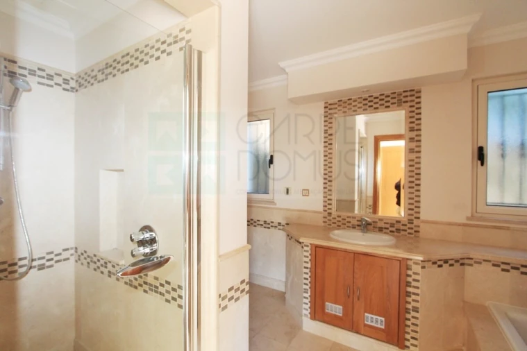 Moradia T5 para Venda em Castro Marim Foto 39