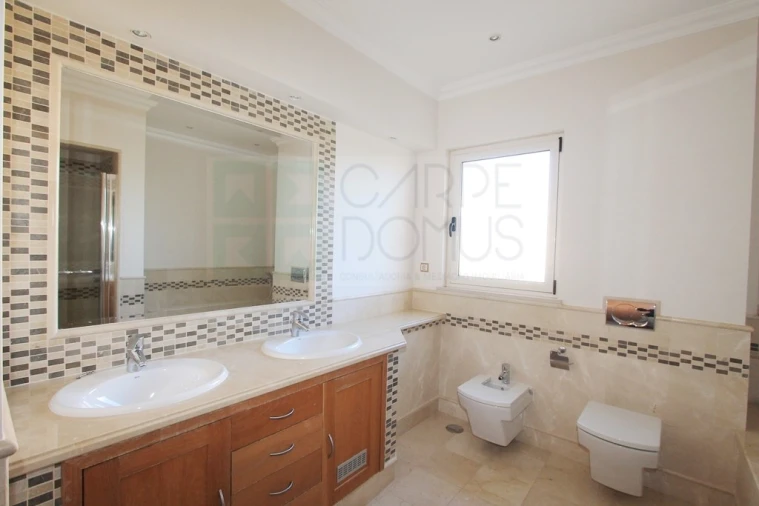 Moradia T5 para Venda em Castro Marim Foto 69