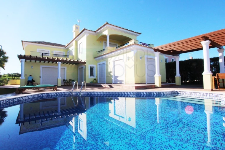 Moradia T5 para Venda em Castro Marim Foto 6