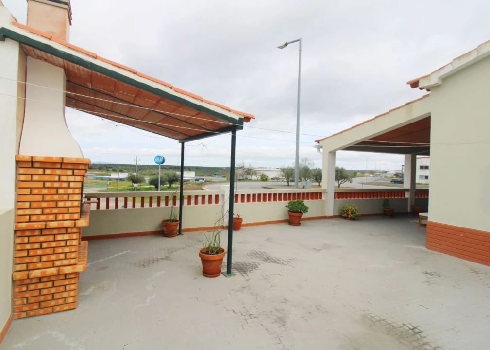 Moradia T3 para Venda em Fronteira Foto 23