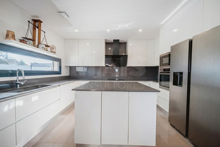 Moradia T3 para Venda em Nadadouro Foto 10