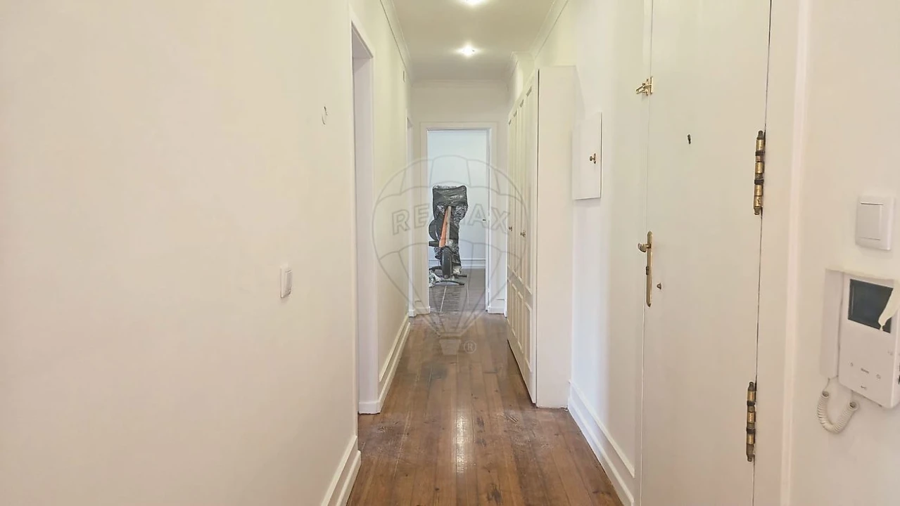 Apartamento T3 para Arrendamento em Avenidas Novas Foto 21