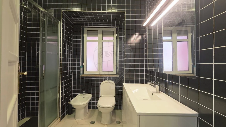 Apartamento T3 para Arrendamento em Avenidas Novas Foto 13