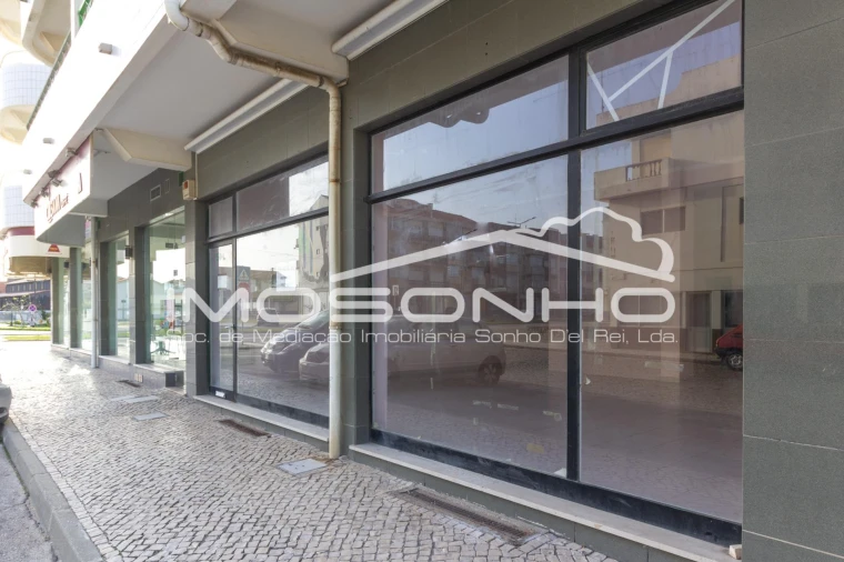 Negócio para Venda em Vieira de Leiria Foto 1