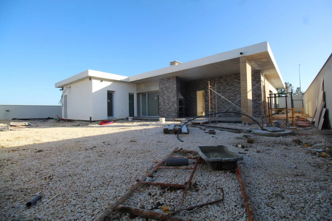 Moradia T4 para Venda em Parceiros e Azoia Foto 22