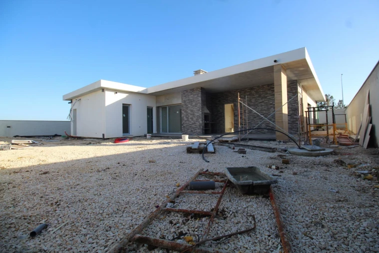 Moradia T4 para Venda em Parceiros e Azoia Foto 22