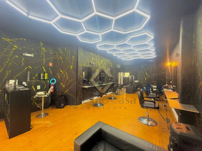 Loja para Arrendamento em Mafamude e Vilar do Paraíso Foto 4