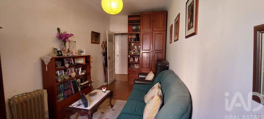 Apartamento T2 para Venda em Algés, Linda-A-Velha e Cruz Quebrada-Dafundo Foto 8