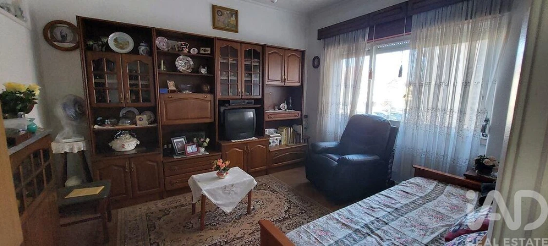 Apartamento T2 para Venda em Algés, Linda-A-Velha e Cruz Quebrada-Dafundo Foto 5
