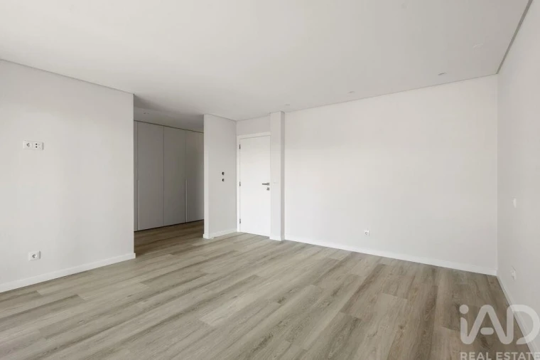 Moradia T4 para Venda em São Pedro da Cadeira Foto 21