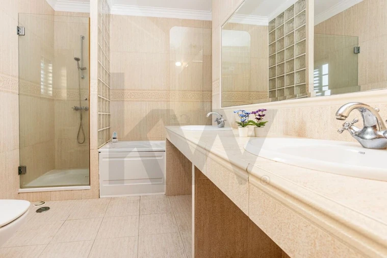 Moradia T4 para Venda em Azeitão (São Lourenço e São Simão) Foto 19