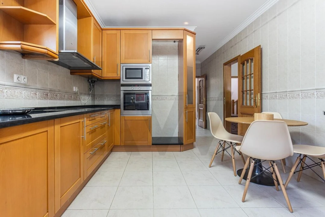 Moradia T4 para Venda em Azeitão (São Lourenço e São Simão) Foto 28