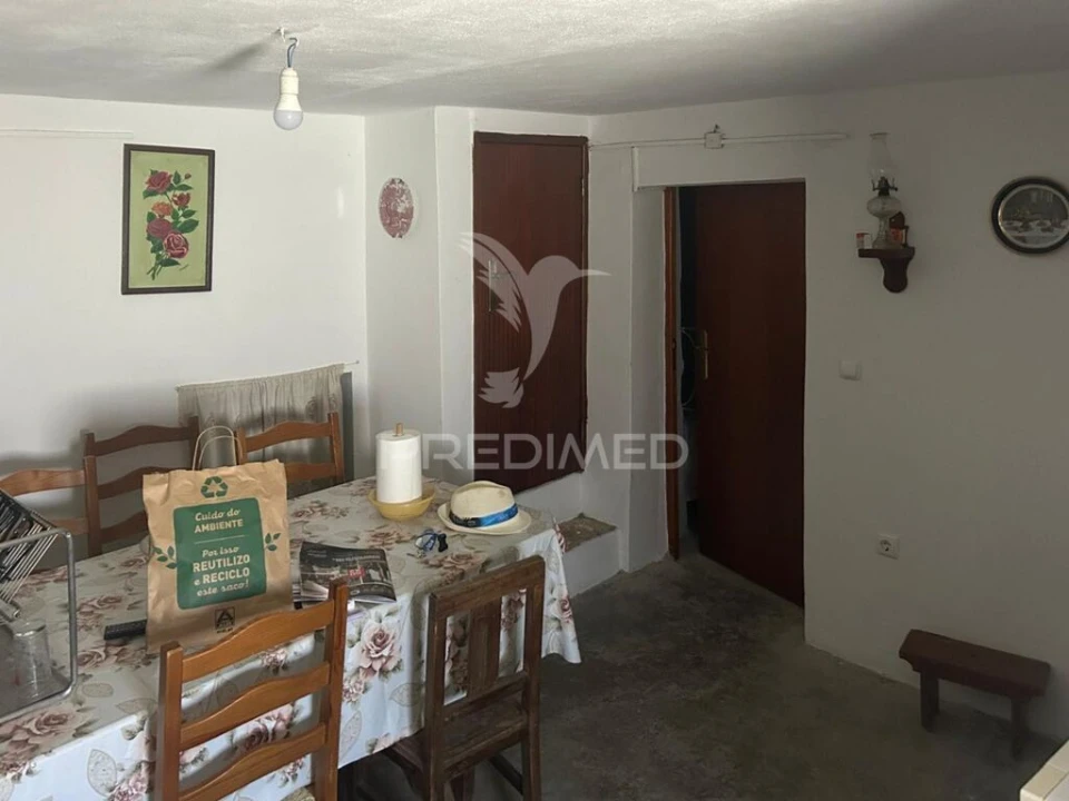 Moradia T1 para Venda em Monte da Pedra Foto 8