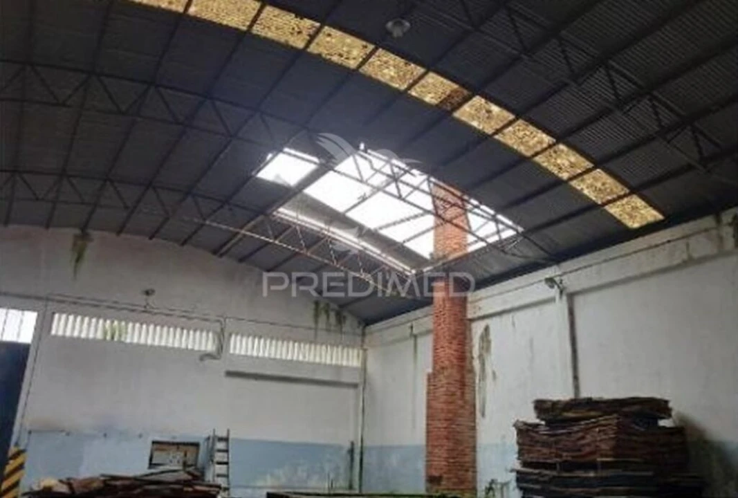 Armazém para Venda em Santa Maria de Lamas Foto 12