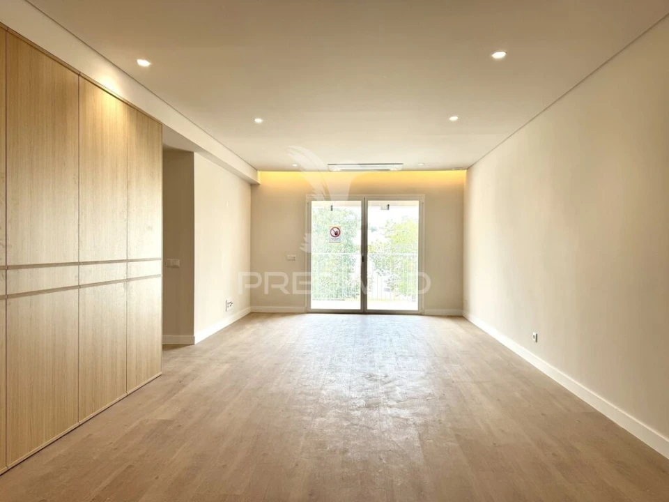 Apartamento T4 para Venda em Tavira (Santa Maria e Santiago) Foto 2