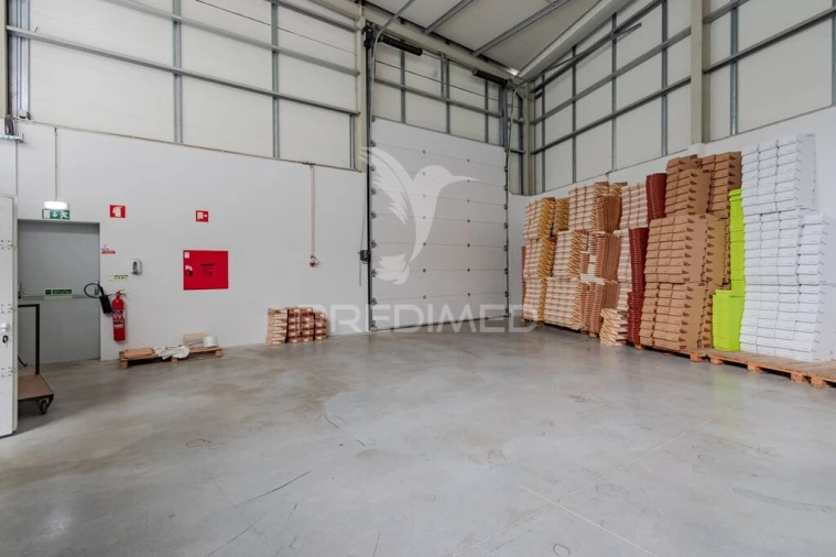 Armazém para Venda em Silvares, Pias, Nogueira e Alvarenga Foto 19