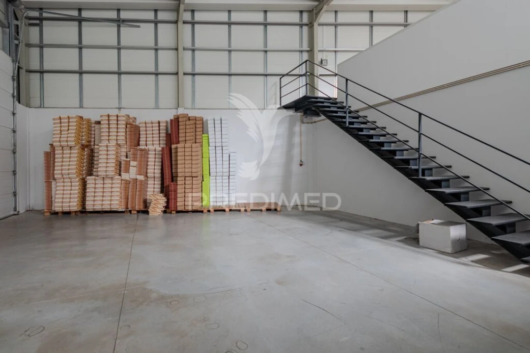 Armazém para Venda em Silvares, Pias, Nogueira e Alvarenga Foto 18