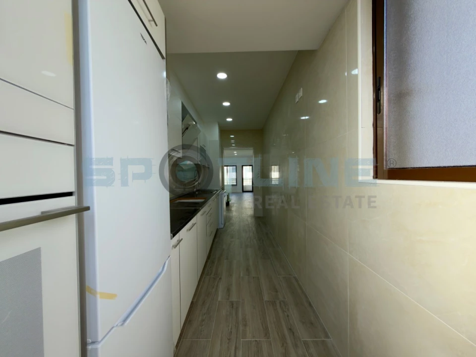 Apartamento T3 para Venda em Costa da Caparica Foto 16