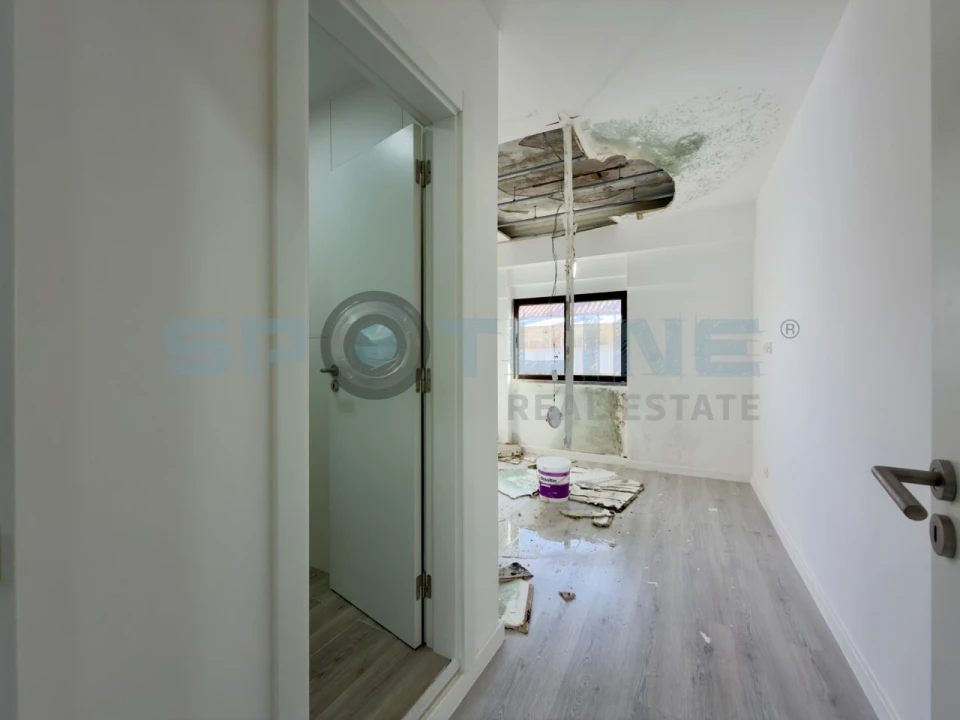 Apartamento T3 para Venda em Costa da Caparica Foto 17
