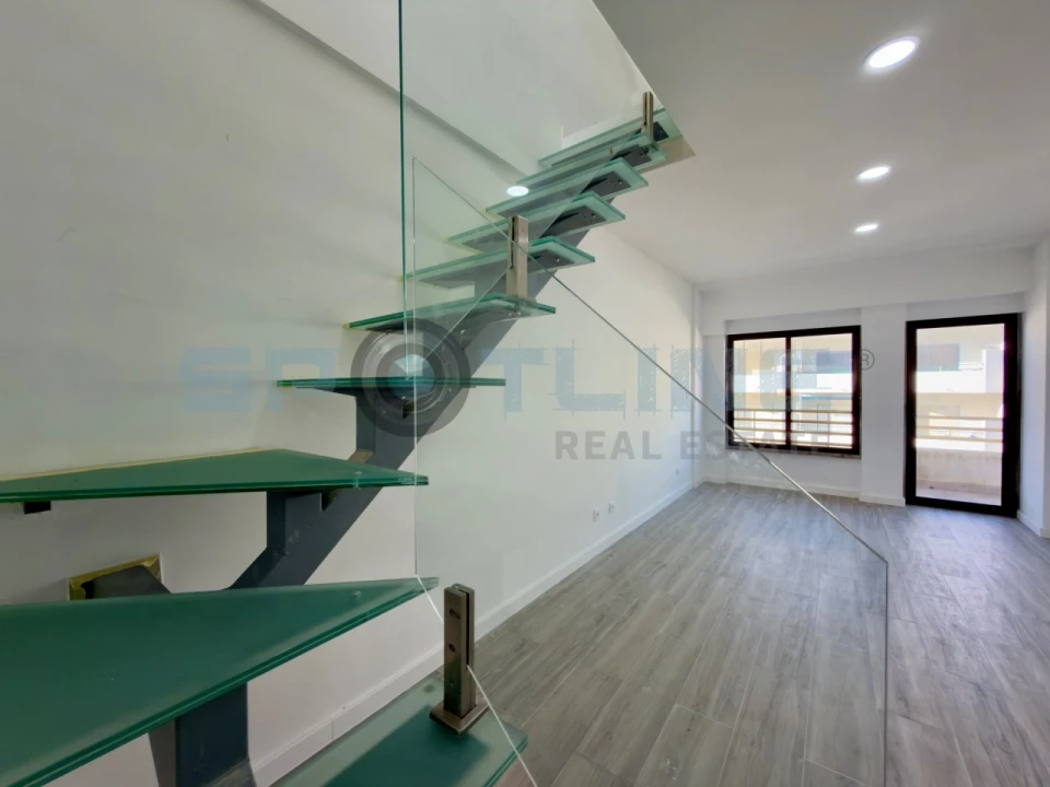 Apartamento T3 para Venda em Costa da Caparica Foto 35