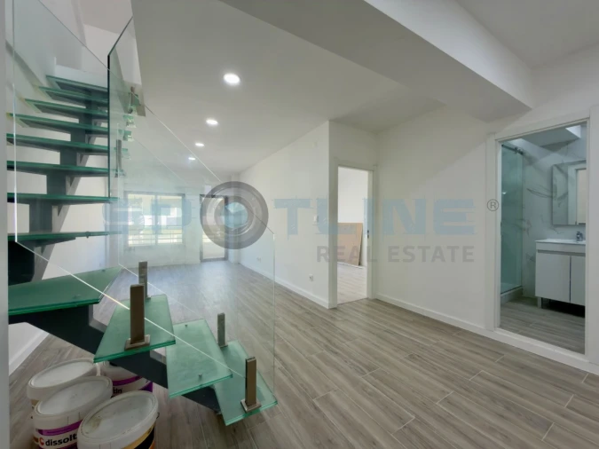 Apartamento T3 para Venda em Costa da Caparica Foto 1