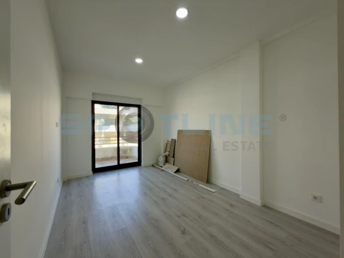 Apartamento T3 para Venda em Costa da Caparica Foto 24