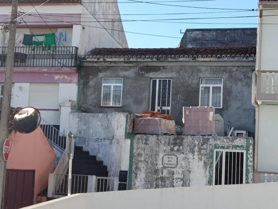 Moradia T2 para Venda em Ribeirinha Foto 2