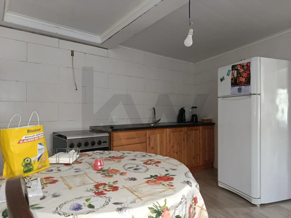 Moradia T2 para Venda em Ribeirinha Foto 7