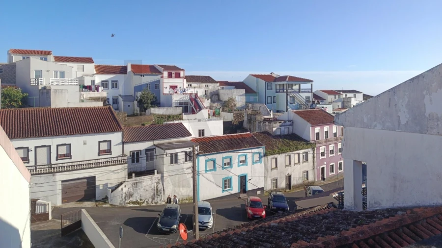 Moradia T2 para Venda em Ribeirinha Foto 11