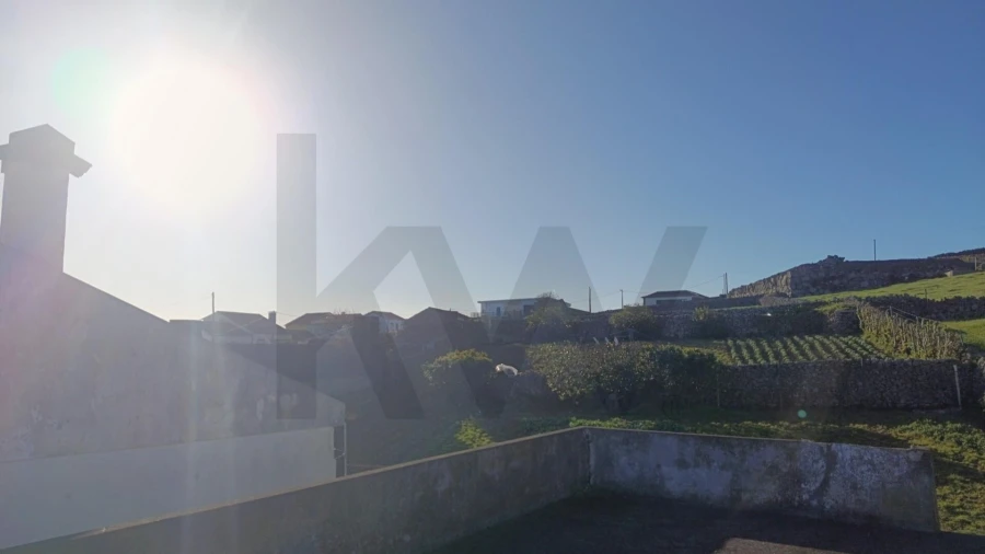 Moradia T2 para Venda em Ribeirinha Foto 12