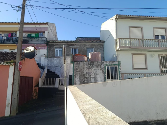 Moradia T2 para Venda em Ribeirinha Foto 13