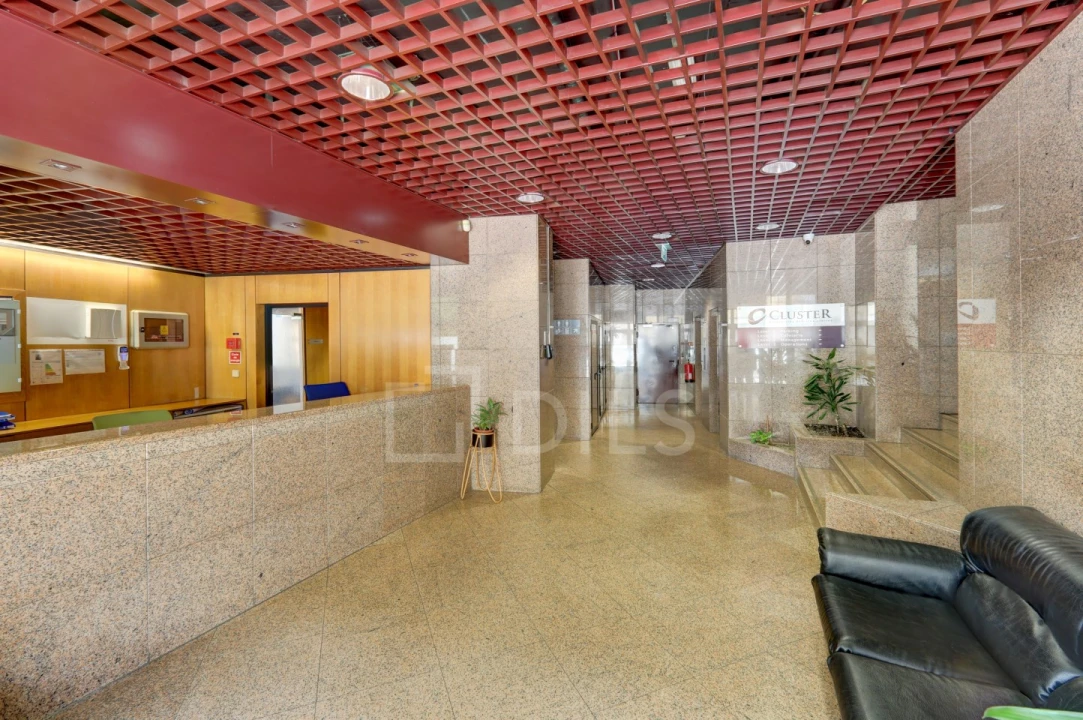 Prédio para Arrendamento em Areeiro Foto 30