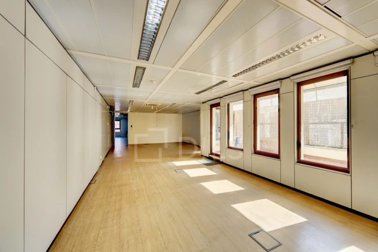 Prédio para Arrendamento em Areeiro Foto 16