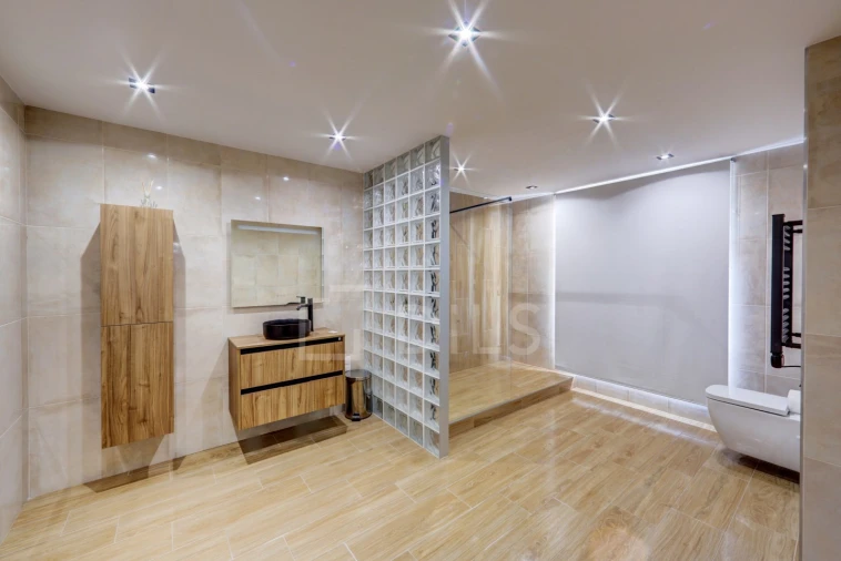 Prédio para Arrendamento em Areeiro Foto 29