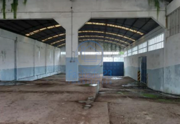 Armazém para Venda em Santa Maria de Lamas