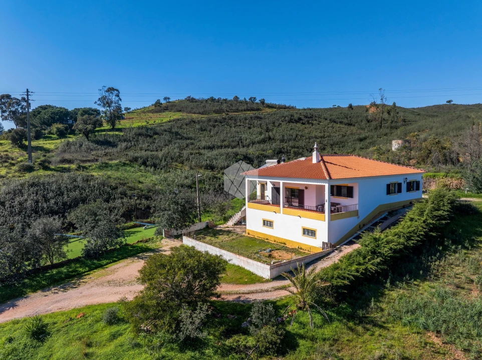 Moradia T4 para Venda em São Silvestre Foto 6