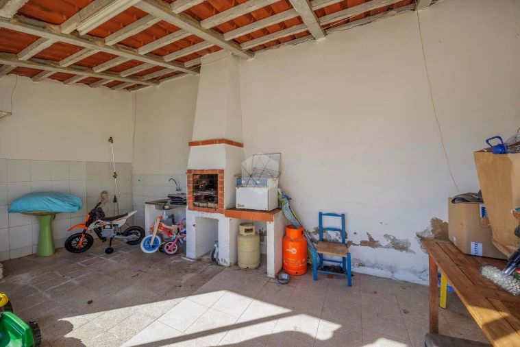 Moradia T4 para Venda em São Silvestre Foto 24