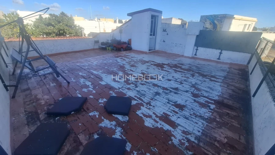 Moradia T2 para Venda em Quelfes Foto 15