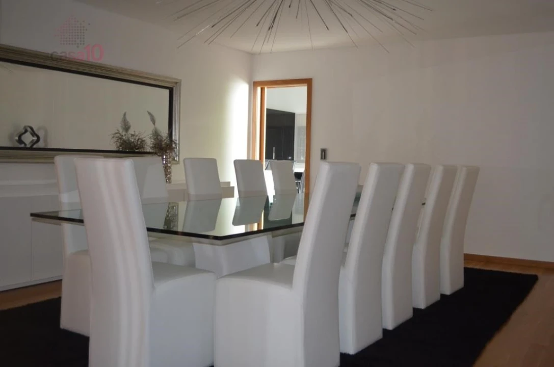 Moradia T5 para Venda em Santa Maria e São Miguel, São Martinho, São Pedro Penaferrim Foto 28