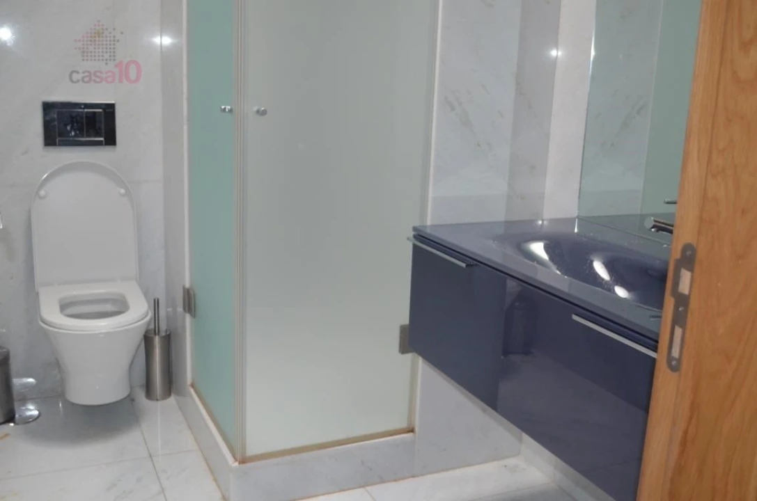 Moradia T5 para Venda em Santa Maria e São Miguel, São Martinho, São Pedro Penaferrim Foto 50