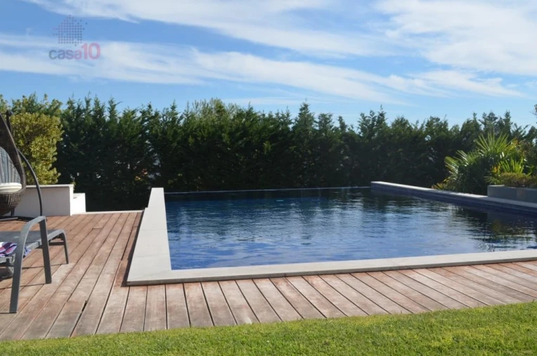 Moradia T5 para Venda em Santa Maria e São Miguel, São Martinho, São Pedro Penaferrim Foto 4