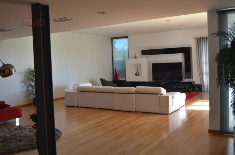 Moradia T5 para Venda em Santa Maria e São Miguel, São Martinho, São Pedro Penaferrim Foto 23